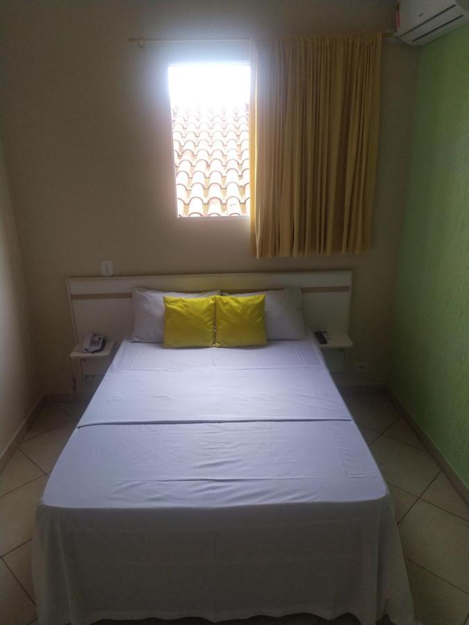 Hotel Dayse Santana de Parnaíba Szoba fotó